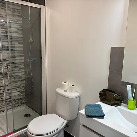 Casa Renovada E Moderna A 1Km Do Centro Vila Melagaco * Melgaço